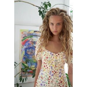 Light & floral dress